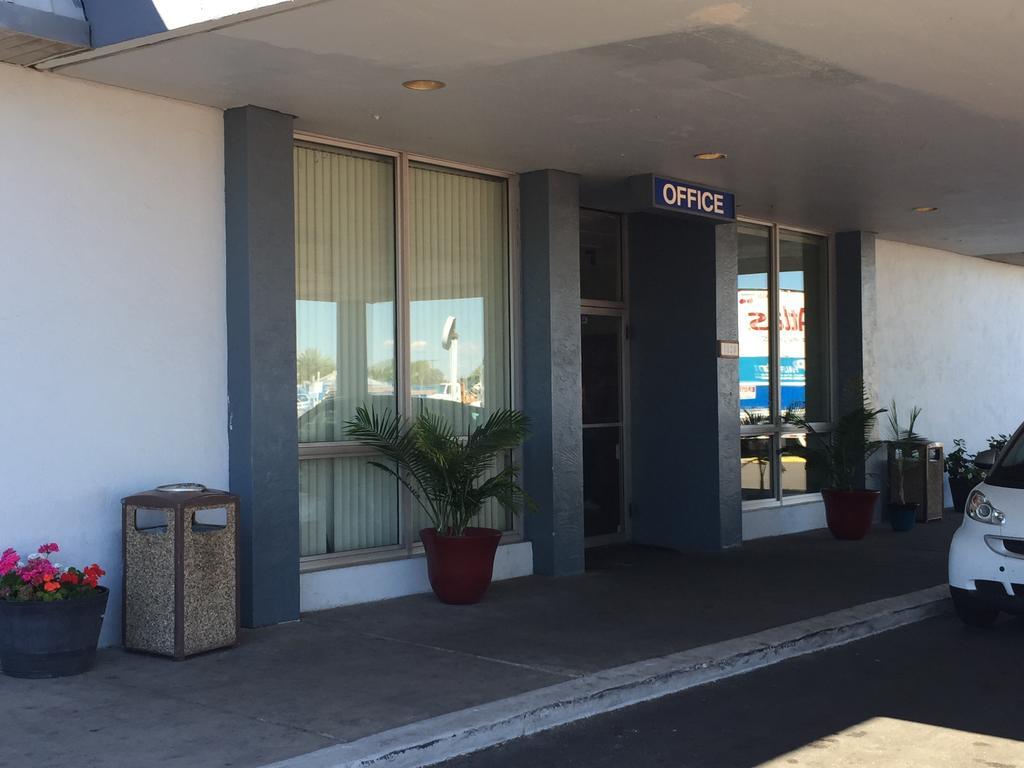 Ez 8 Motel Airporter Phoenix Luaran gambar